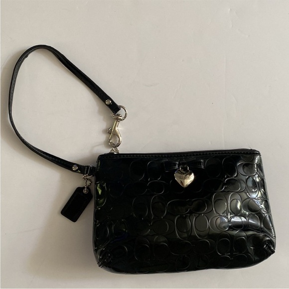 Coach Bag Signature Patent Glossy F49562 Wristlet Pouch Black - Picture 13 of 15